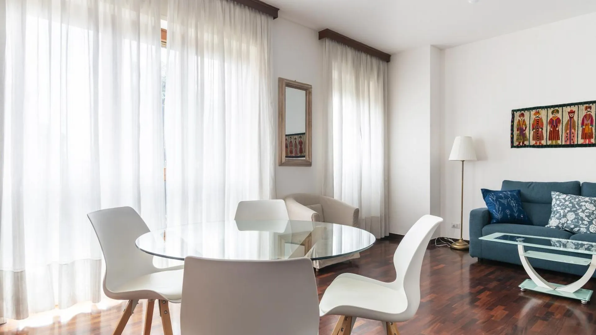 Wonderful Three-Room Apartment Just Few Minutes Away From Mm Tricolore Milan Italy