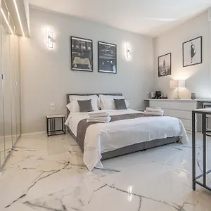 Moscova Luxury New Apartment