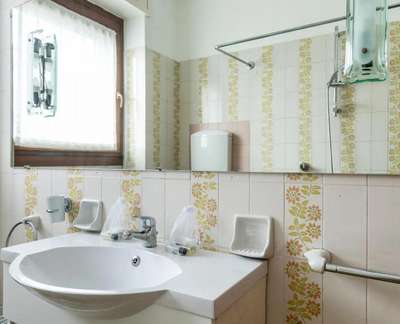 Wonderful Three-Room Apartment Just Few Minutes Away From Mm Tricolore Milan
