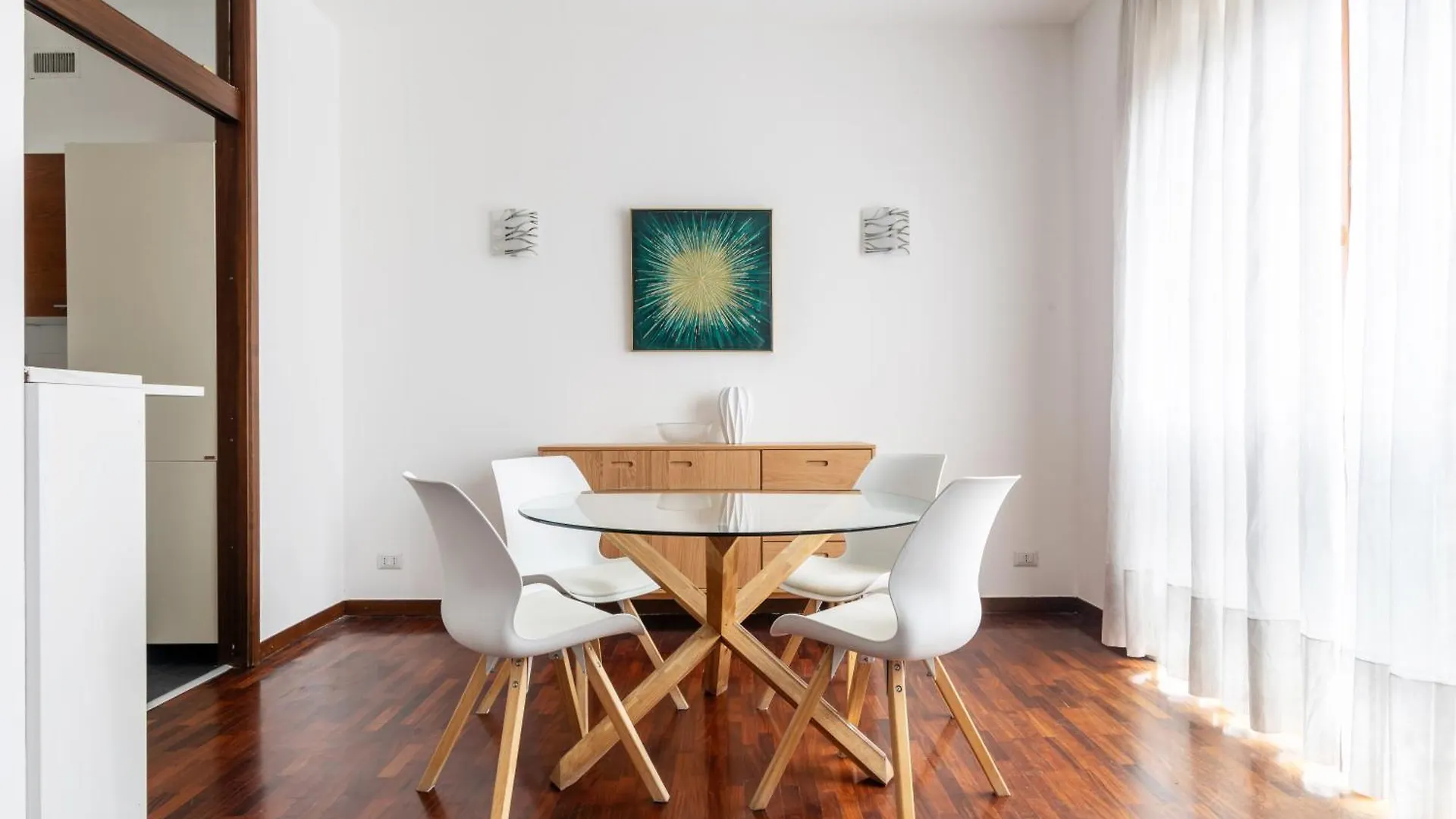 Wonderful Three-Room Apartment Just Few Minutes Away From Mm Tricolore Milan Italy