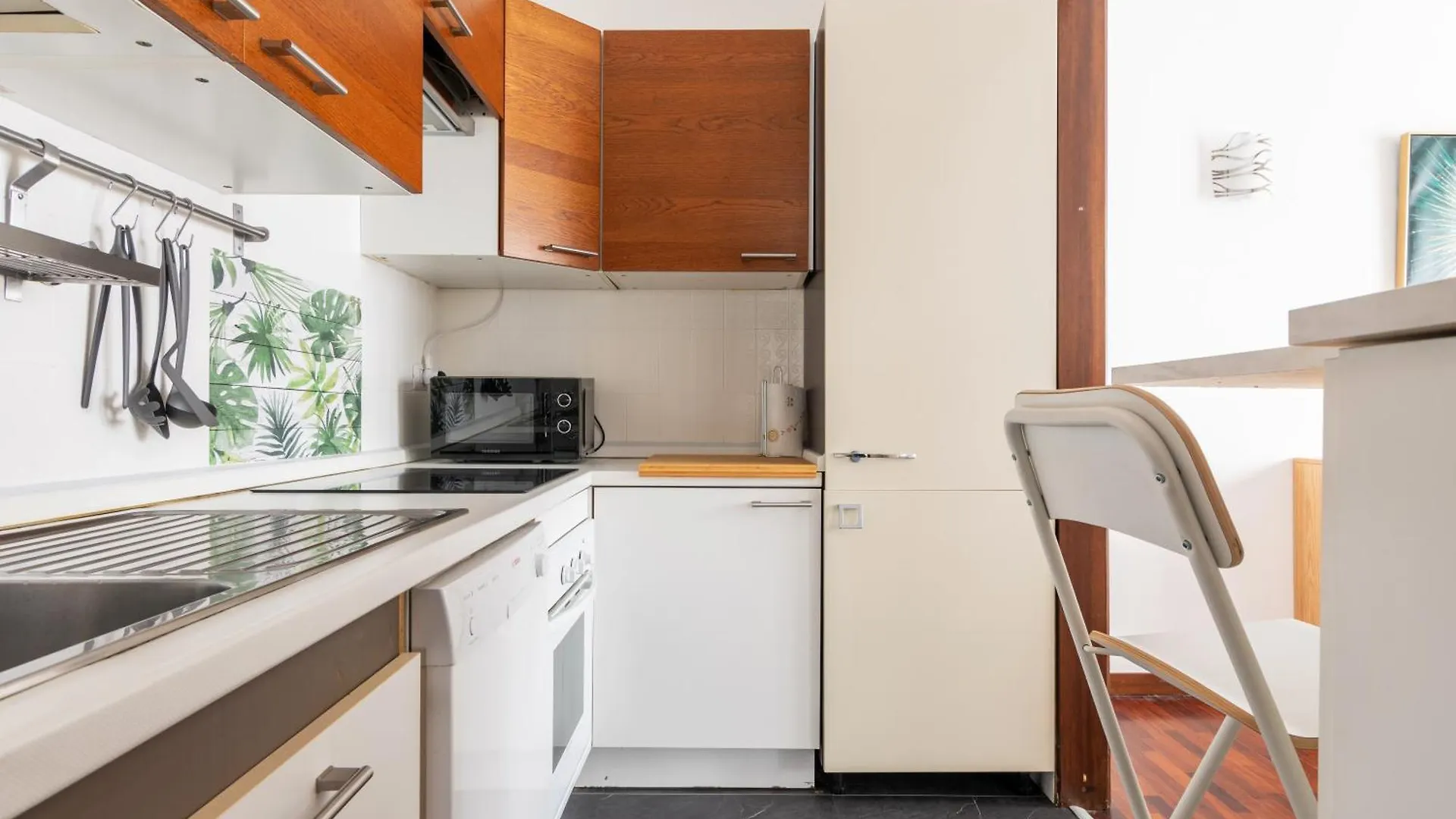 Wonderful Three-Room Apartment Just Few Minutes Away From Mm Tricolore Milan Italy