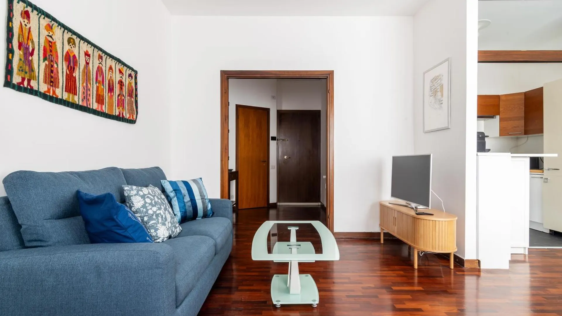 Wonderful Three-Room Apartment Just Few Minutes Away From Mm Tricolore Milan